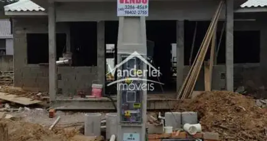 Casa no vale verde com 02 quartos, no bairro bela vista em palhoça - sc - ag01