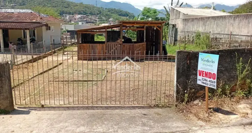 Terreno à venda no Alto Aririu, Palhoça 