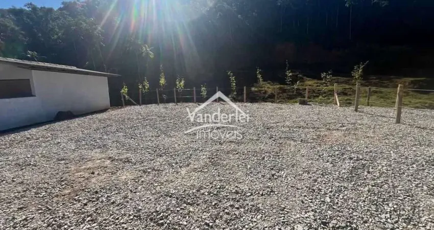 Terreno à venda no Sul do Rio, Santo Amaro da Imperatriz