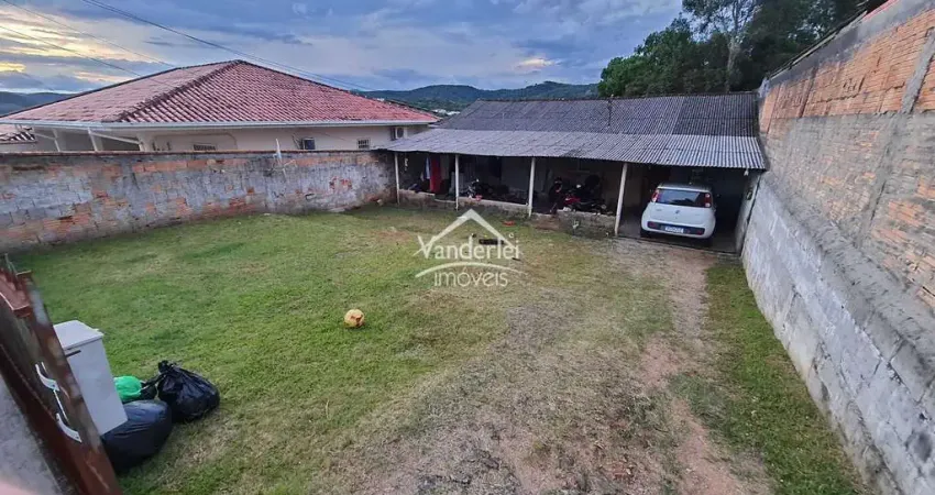 Terreno à venda no Potecas, São José