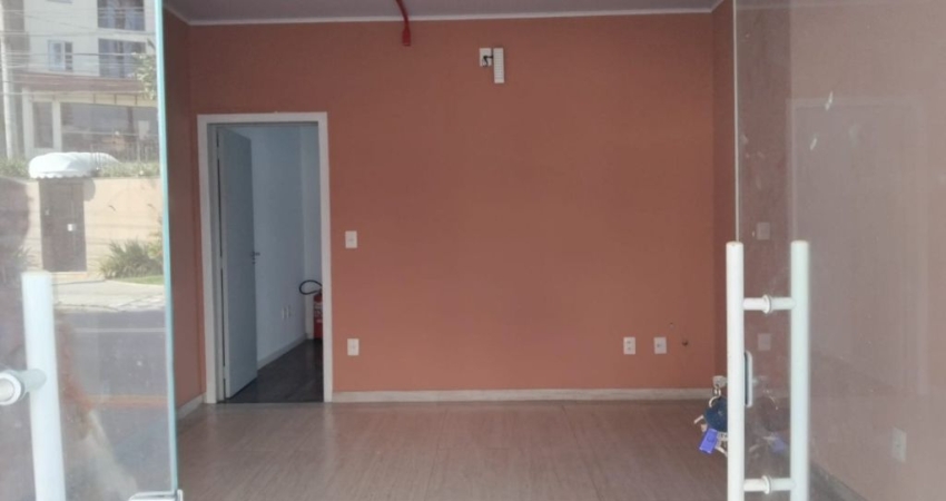 Alugo Sala Comercial com 35 m2 no Bairro da Velha