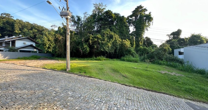 Vendo Terreno com 5.236m², Bairro Velha - Blumenau