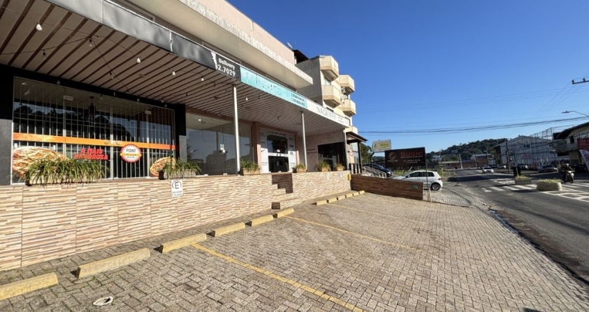 Sala comercial para locação no bairro Itoupava Norte.