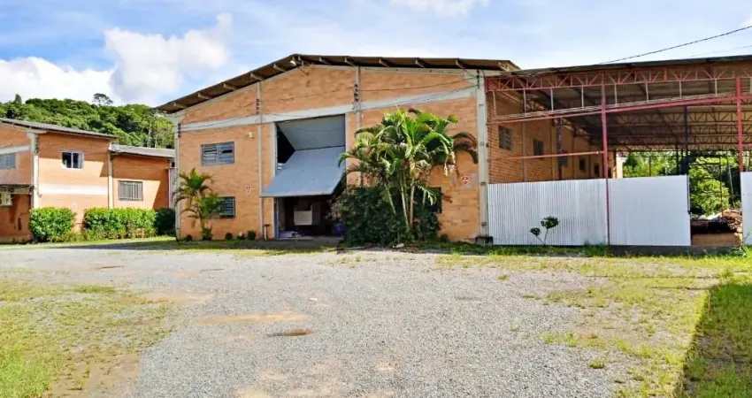 Vendo 02 Galpões em Terreno com 4.200m², Cidade de Indaial