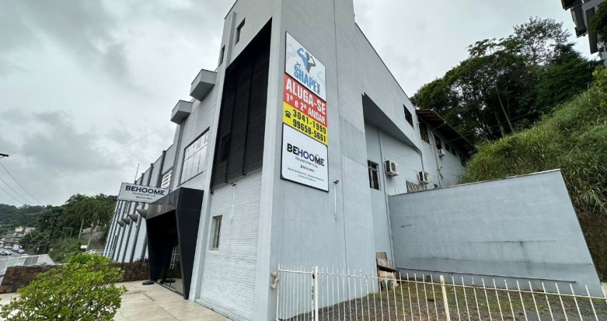Alugo Ampla Sala Comercial, Bairro Garcia - Blumenau