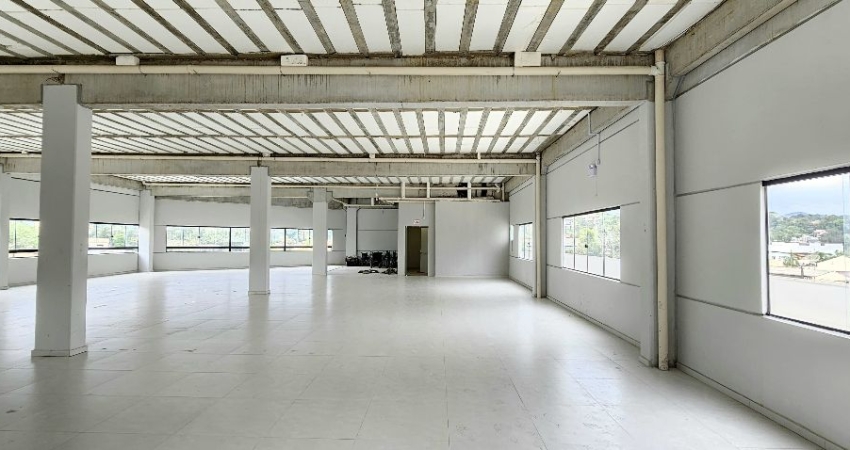 Alugo Sala Comercial com 450m² - Bairro Itoupava Norte