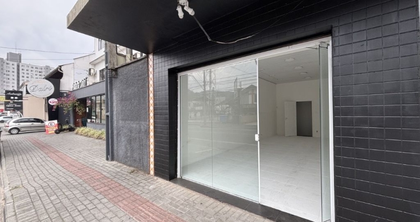 Alugo Sala Comercial com 50m², Bairro Garcia - Blumenau