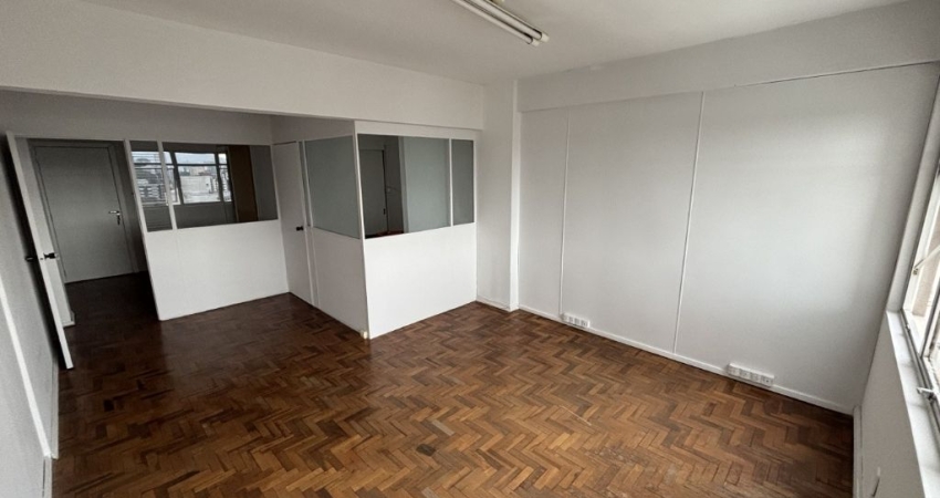 Sala comercial com 1 sala para alugar na Rua 15 de Novembro, 1, Centro, Blumenau