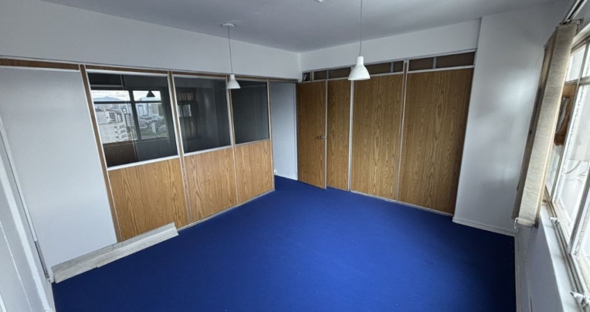Sala comercial com 1 sala para alugar na Rua 15 de Novembro, 1, Centro, Blumenau
