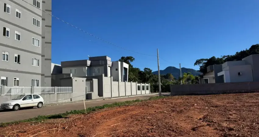 Vendo Terreno com 822 m², Bairro Rio Morto - Indaial