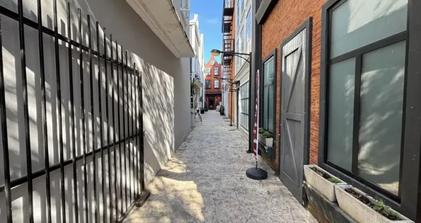 Alugo Sala Comercial de 58m², ideal para seu negocio! - Centro de Blumenau/SC