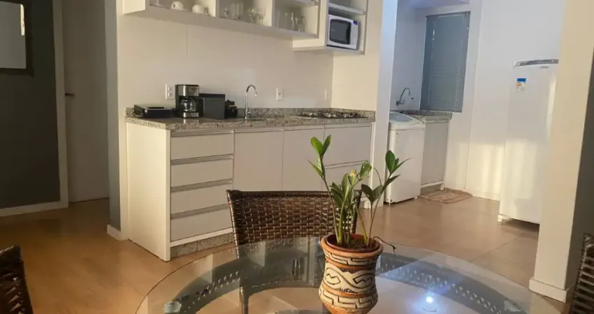 Alugo Apartamento Mobiliado 02 Quartos, Sacada com Churrasqueira - Bairro Centro