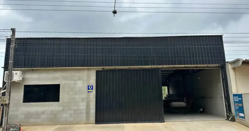 Galpão de 240m² e pé direito de 4metros , para locação - em gaspar