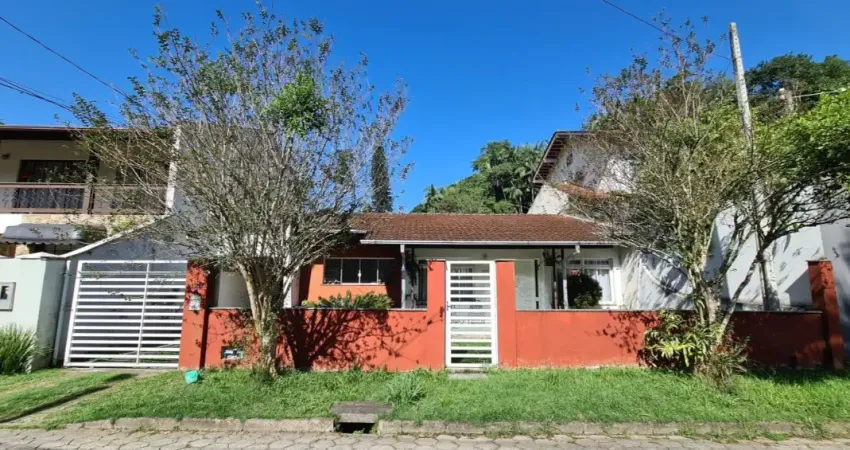 Casa mobiliada para locação no bairro itoupava seca blumenau