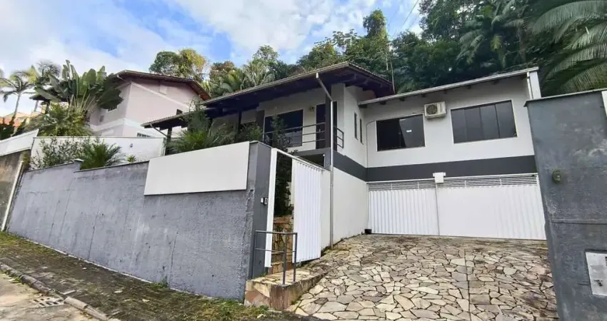Casa comercial à venda na Rua G Fahrenheit, 671, Tribess, Blumenau