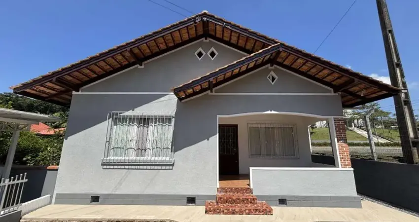 Casa com 3 quartos para alugar no Itoupava Central, Blumenau