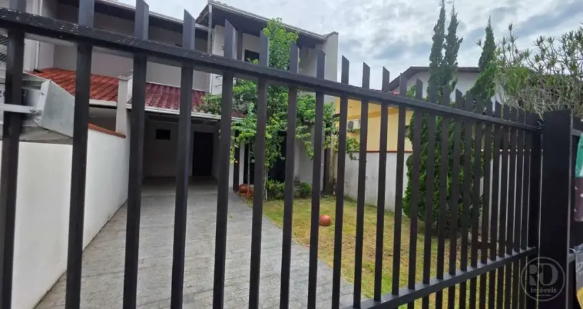 Casa com 3 quartos para alugar na Rua Primavera, 339, Fortaleza, Blumenau