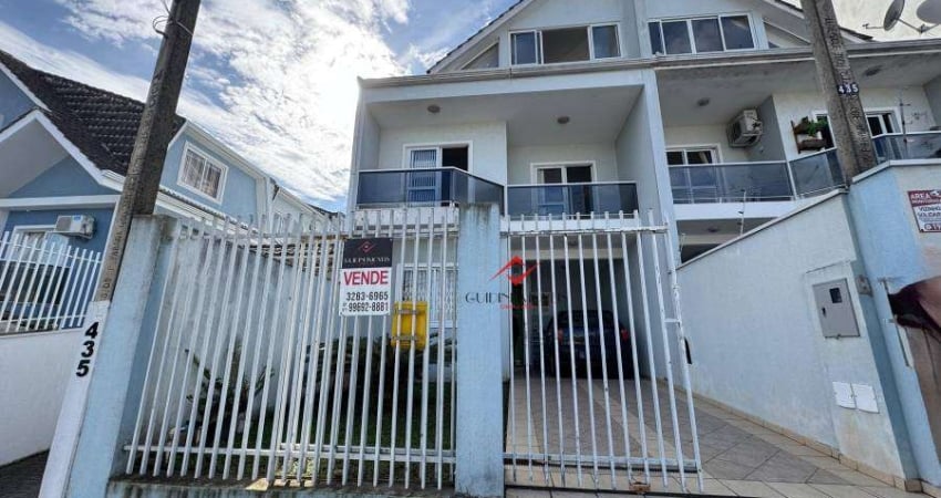 Casa com 3 quartos à venda no Uberaba, Curitiba 