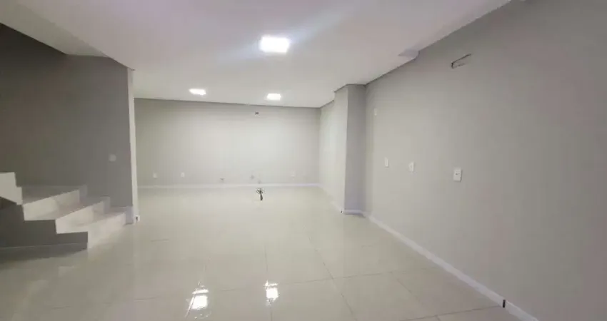 Casa com 2 quartos para alugar na Joao Reipert Amorim, 253, Dom Bosco, Itajaí