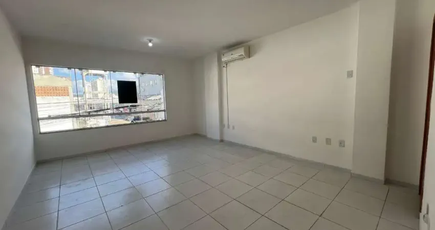 Sala comercial para alugar na Rua Joinville, 476, Centro, Itajaí