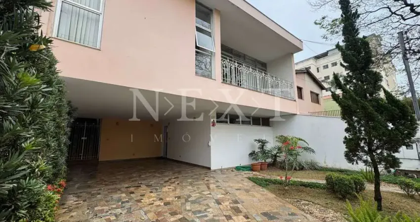 Sobrado com arquitetura clássica á venda com 03 suítes e escritório com 340m de terreno no são domingos em americana sp.