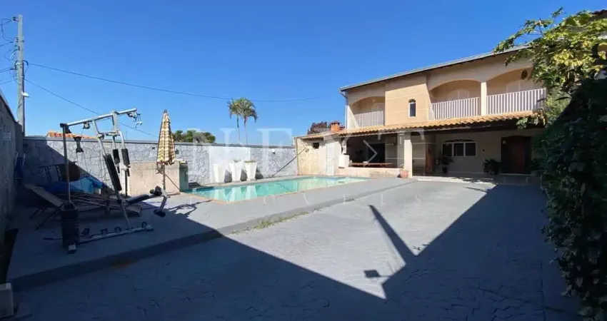 Casa à venda com piscina, 3 dormitórios, sendo 1 suíte no Werner Plaas em Americana - SP