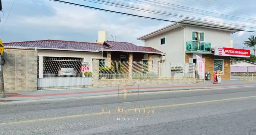 Casa à venda no bairro Barra do Aririú - Palhoça/SC