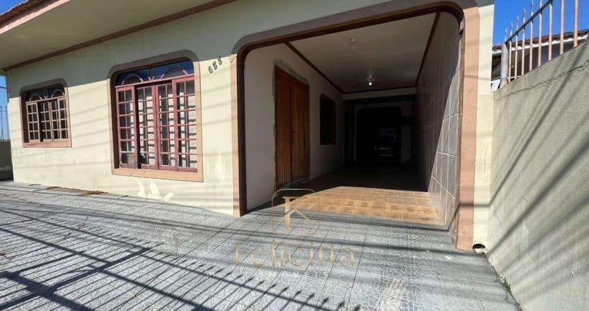 Casa com 3 quartos à venda na Rua Maria Helena Kretzer, Praia Comprida, São José