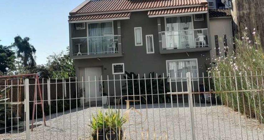 Casa com 3 quartos à venda na Rua Wilson Luz, Coqueiros, Florianópolis