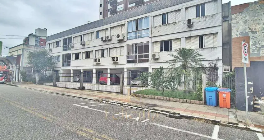 Apartamento com 03 dormitórios 01 suite no bairro Coqueiros em Florianópolis/SC