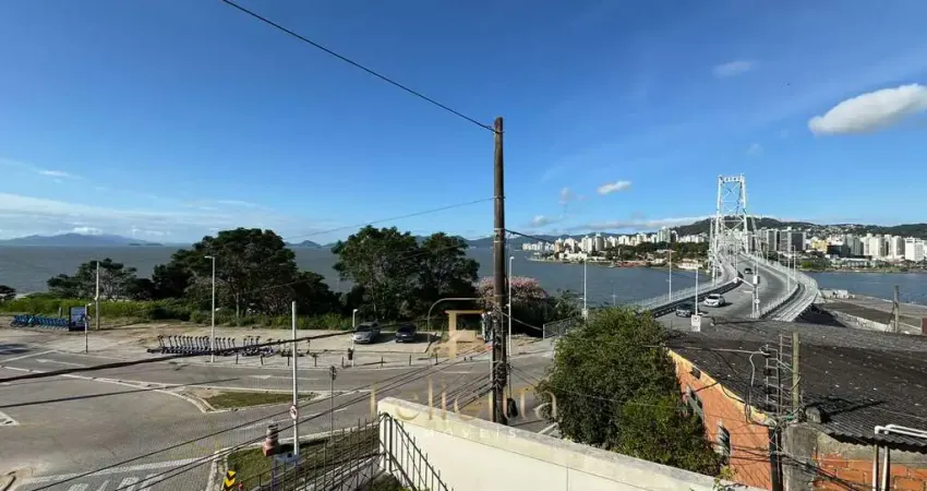 Boulevard Hercilio Luz - Apartamento em 03 dormitórios, sendo 01 suíte em Capoeiras, Florianópolis/SC