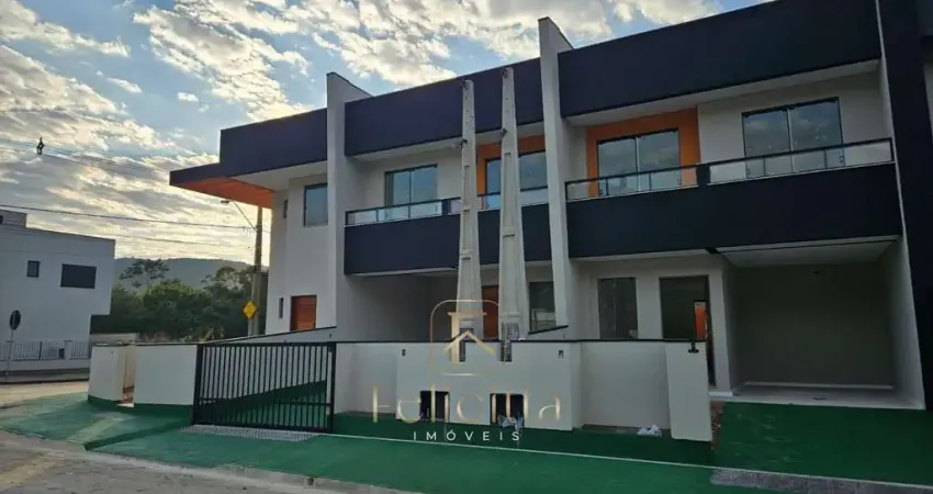 Sobrado a venda com 03 dormitórios 01 suíte no bairro forquilhas em são josé/sc