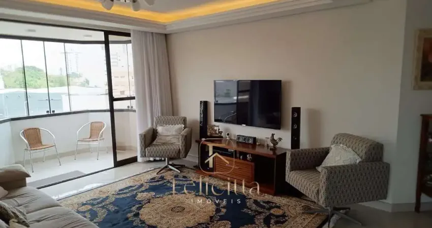 Excelente oportunidade! Apartamento com planta ampla a 5 min da Beira Mar Continental