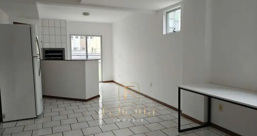 Apartamento com 02 dormitórios 01 suíte no bairro campinas em são josé/sc