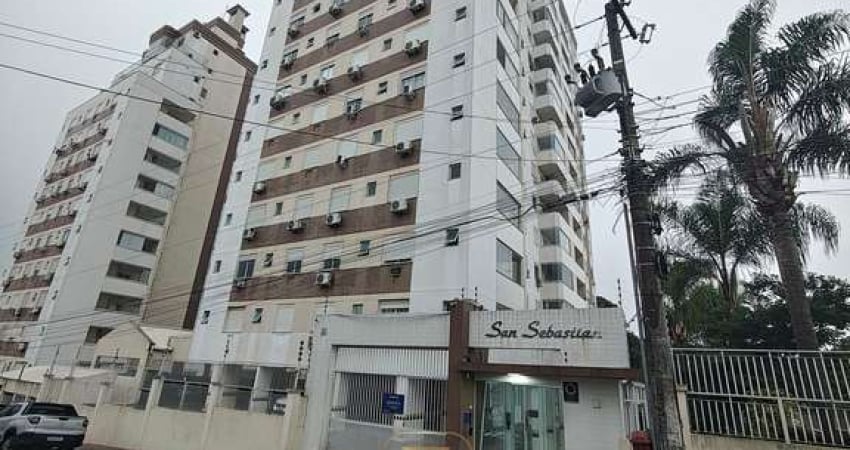 Apartamento com 03 dormitórios 01 suíte em Barreiros, São José/SC