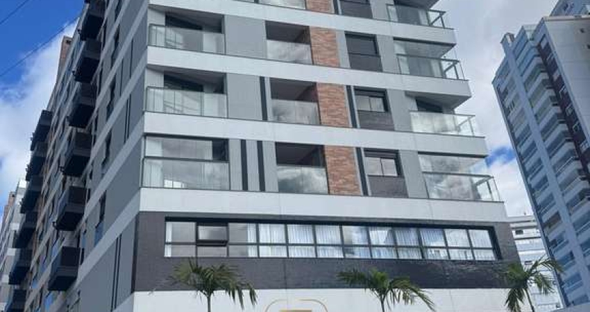 Apartamento 02 dormitórios, sendo 01 suíte no Estreito em Florianópolis/SC