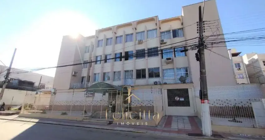 Apartamento com 02 dormitórios no bairro kobrasol em são josé/sc