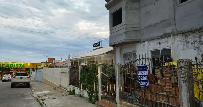 Casa sobrado com 04 dormitórios 02 suítes em ipiranga, são josé/sc