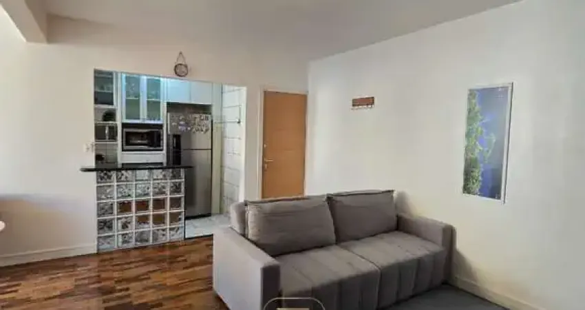 Apartamento com 03 dormitórios no bairro Abraão em Florianópolis/SC