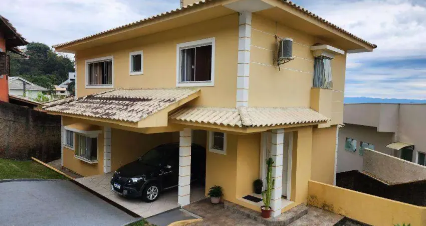 Casa com 4 dormitórios à venda, 280 m² por R$ 1.980.000,00 - Centro - Florianópolis/SC