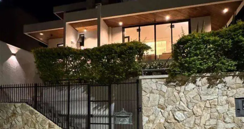 Casa com 4 dormitórios à venda, 310 m² por R$ 3.400.000,00 - João Paulo - Florianópolis/SC