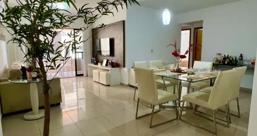 Vendo Apartamento Amplo, Nascente e com 3 Vagas , na Ponta Verde