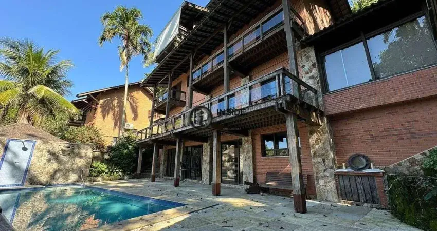 Casa de praia pé na areia com 4 suítes e 4 vagas