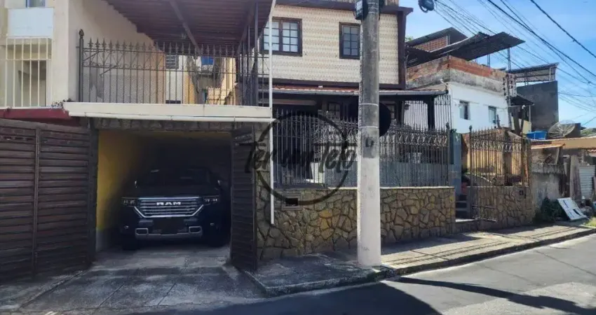 Sobrado à venda no Bairro Centenário – Espaço, conforto e privacidade para sua família!