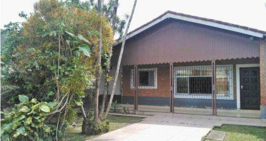 Casa à Venda - Martim de Sá, Caraguatatuba - 200m2  - 5 Quartos