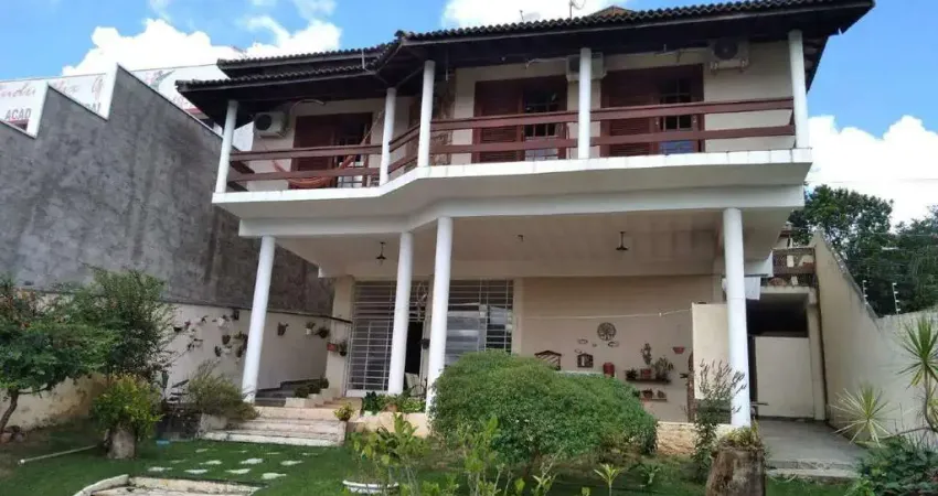Casa à Venda - Jardim Europa, Valinhos - 280m2  - 3 Quartos