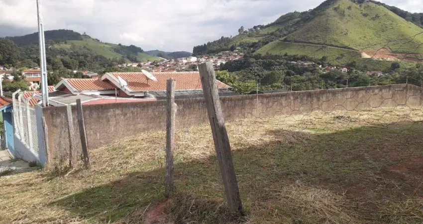 Terreno à Venda - Girardeli, Monte Alegre do Sul - 348m2