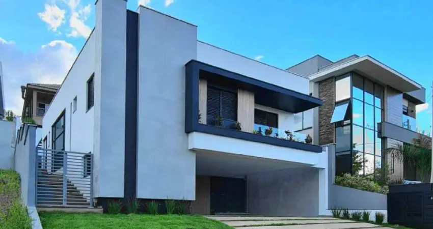 Sobrado à venda com 226m², 3 suítes, 4 banheiros e piscina no residencial villa d'aquila