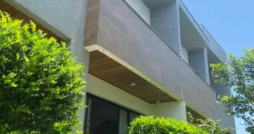 Casa em Condomínio à Venda - Pontal de Santa Marina, Caraguatatuba - 101m2 - Condomínio CONDOMINIO SERRAVISTA  - 2 suítes
