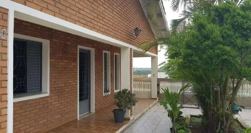 Casa à Venda - Vila Bressani, Paulínia - 250m2  - 3 suítes